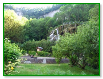 waterfall panorama